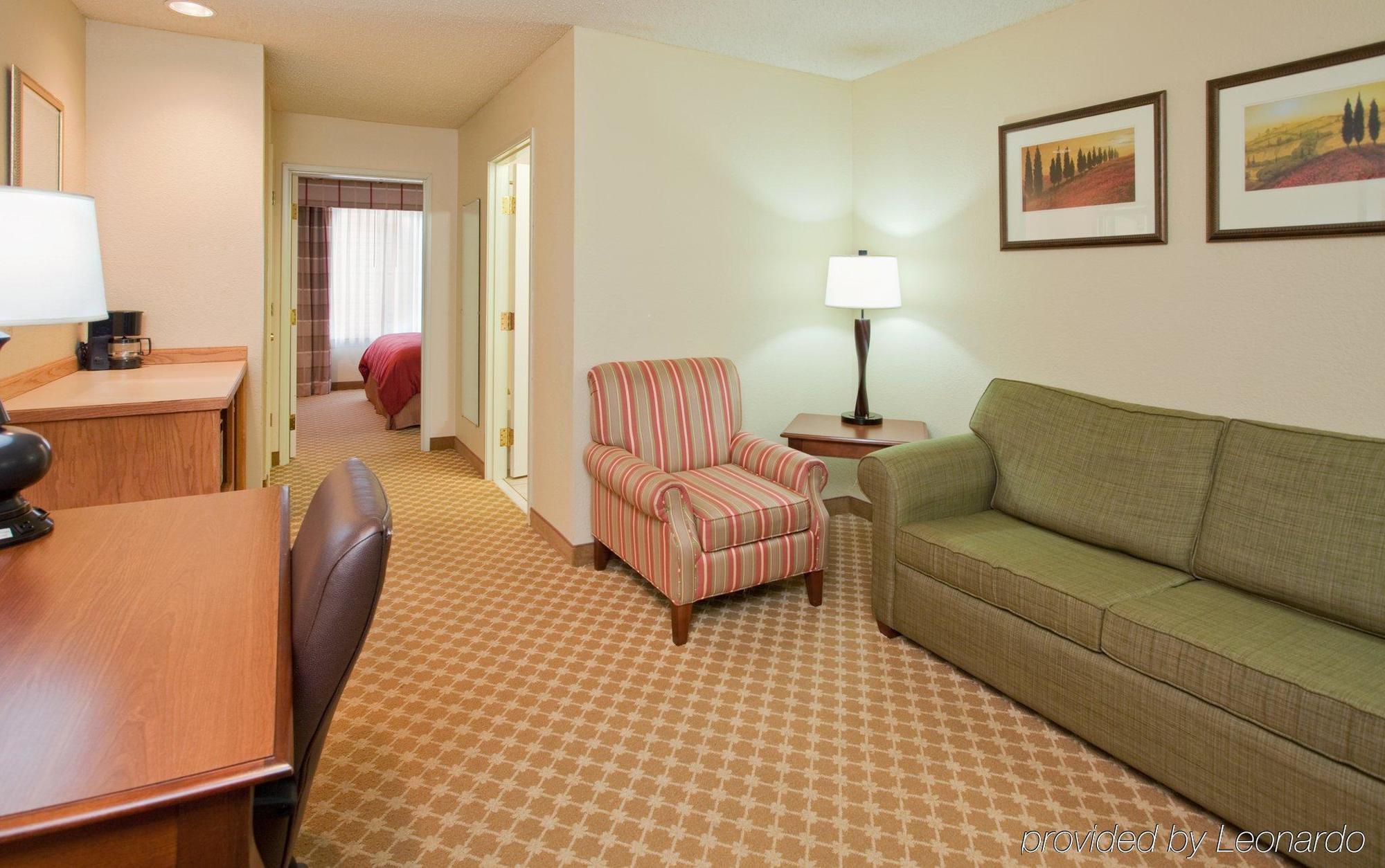 Country Inn & Suites By Radisson, Nevada, Mo الغرفة الصورة
